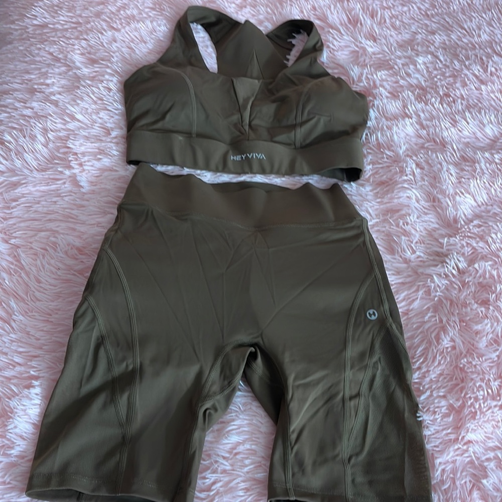 HEYVIVA 💪🫶☺️Leggings